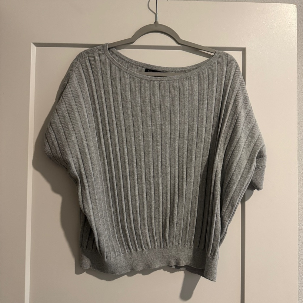 Banana Republic Gray Ribbed sweater Top
